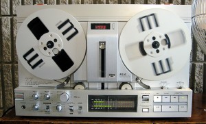 Another Akai: GX-77 | www.reeltoreel.nl
